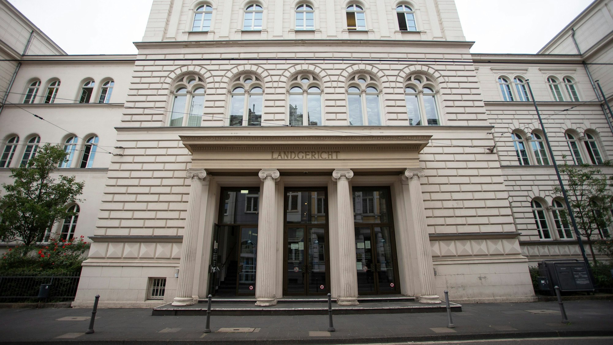 Blick auf das Landgericht in Bonn (Archivfoto).