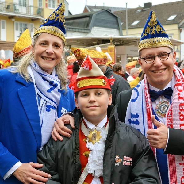 Das Bild zeigt die designierten Tollitäten aus Euskirchen.