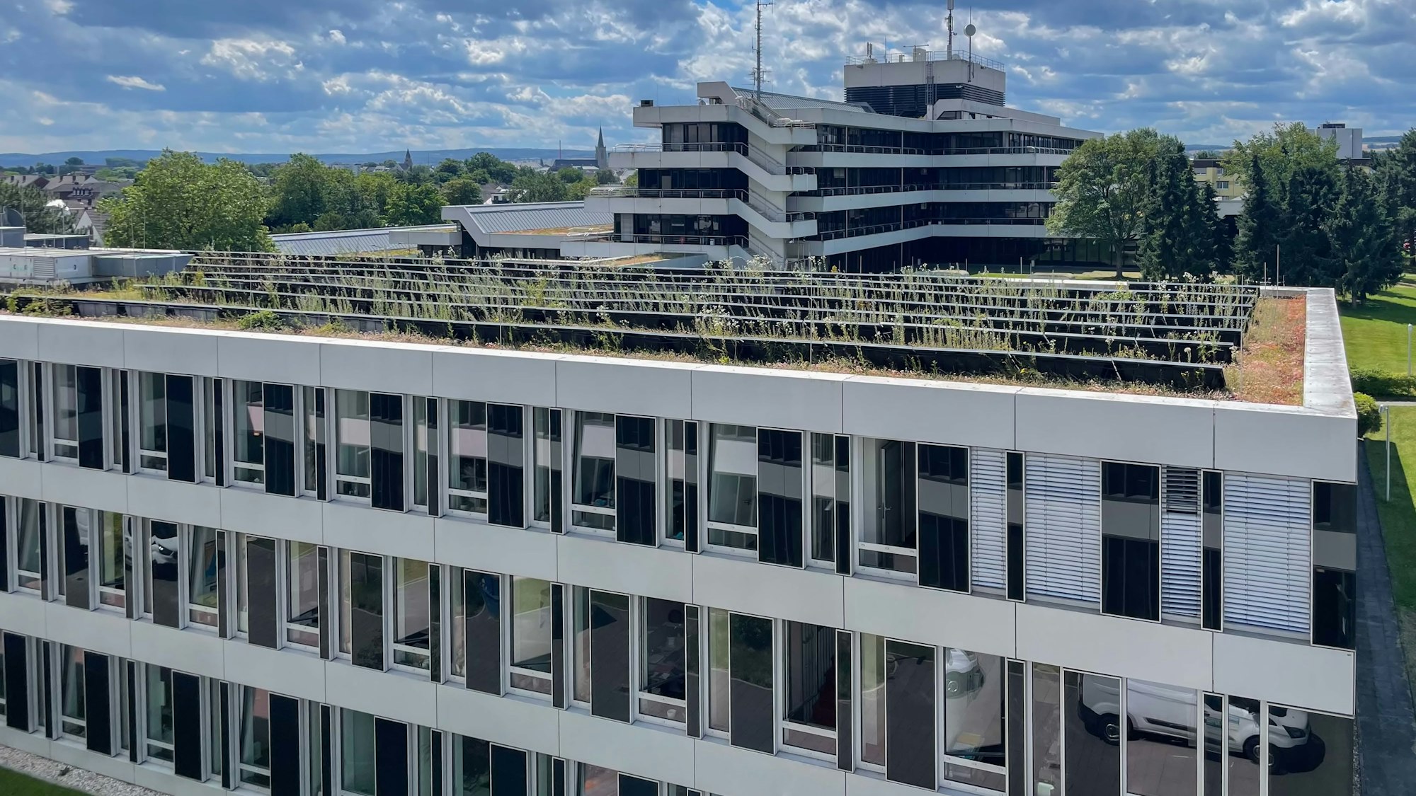 Das Bild zeigt das Kreishaus in Euskirchen.