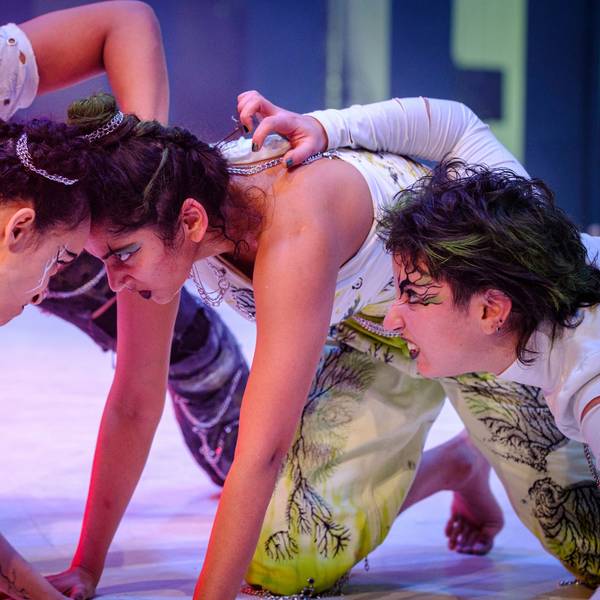 Szene aus Choreografie "Gespenster" von Ursina Tossi
