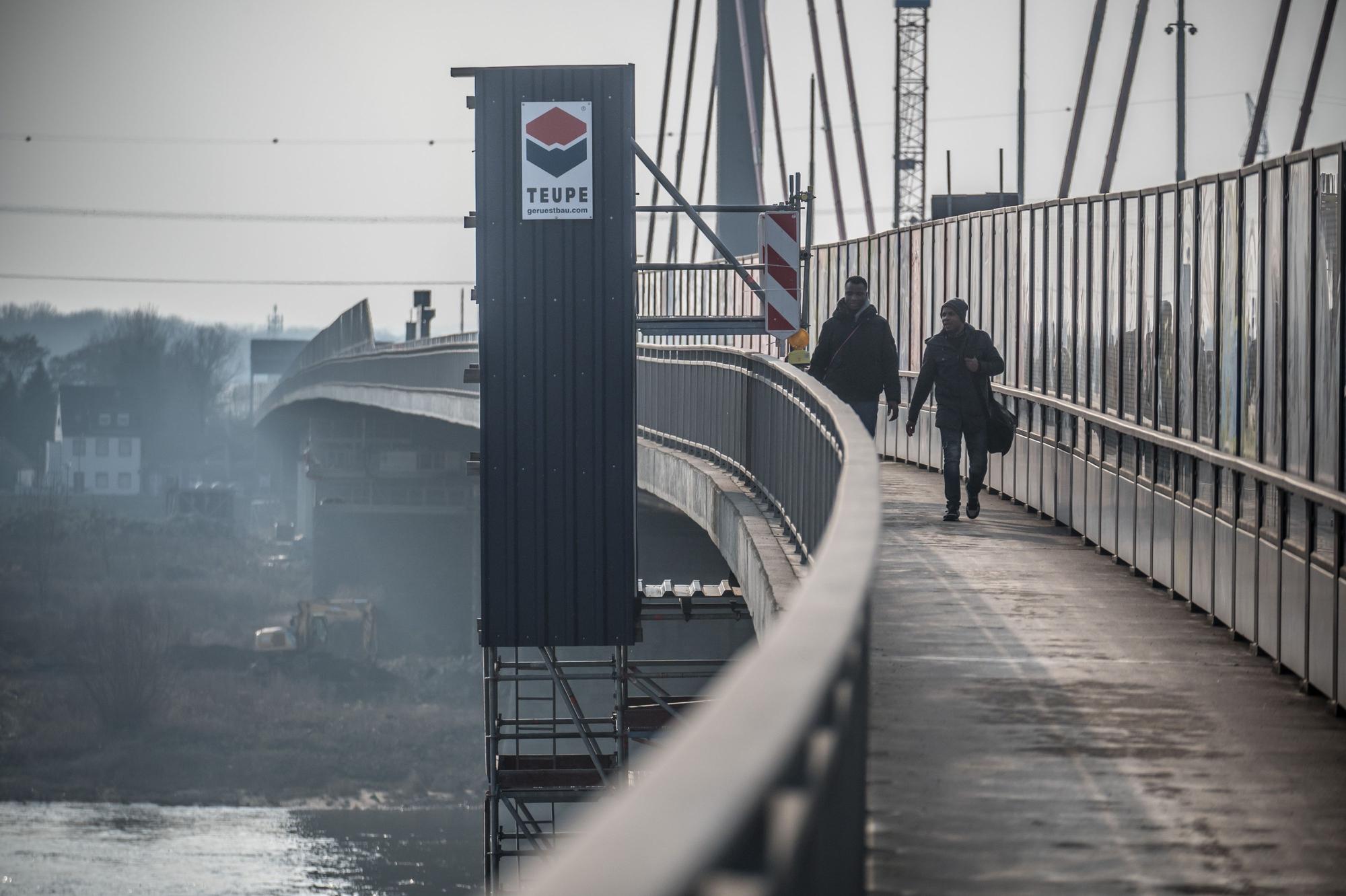 Leverkusener Brücke, Radweg Fußweg. Foto: Ralf Krieger