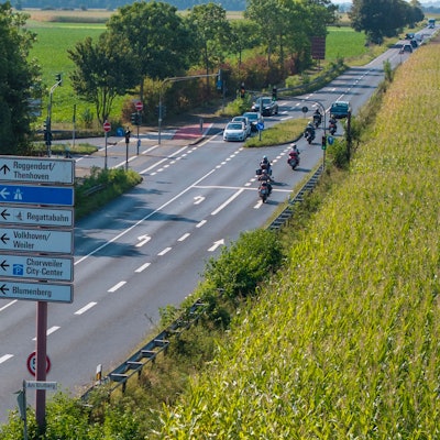 Blick auf den Blumenbergsweg an der Ecke Mercatorstraße.