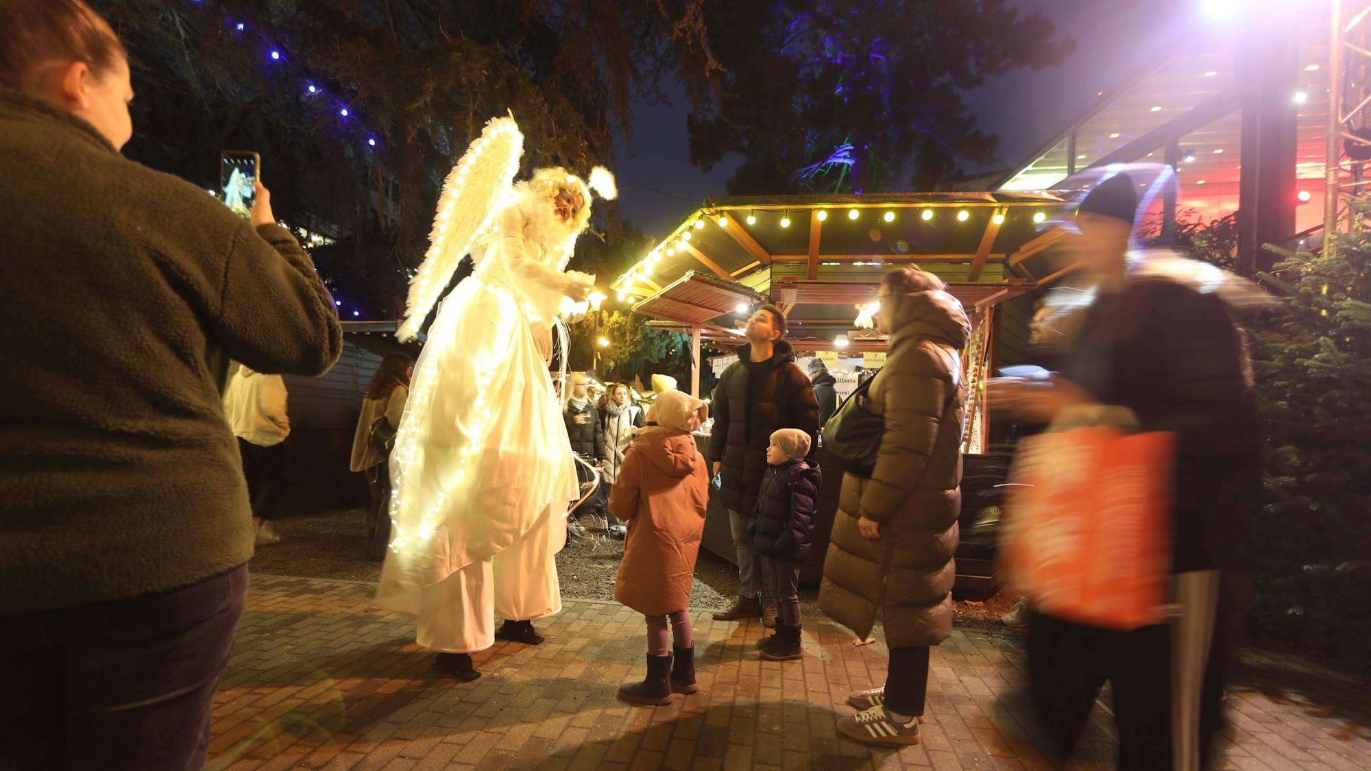 15.11.2024, Köln: Weihnachtsmarkt Stadtgarten. Foto: Arton Krasniqi