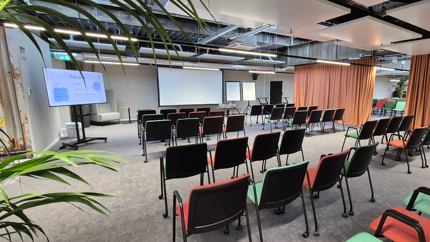 Tagungsraum im Veranstaltungszentrum von Smartvillage in Köln-Mülheim