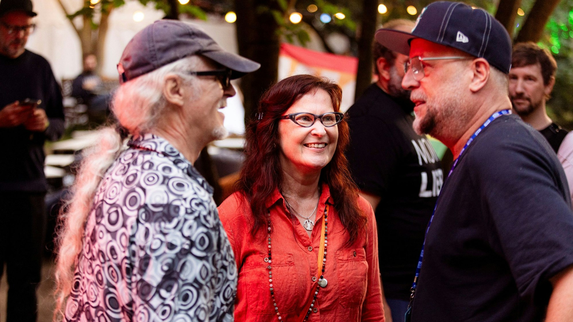 Horst Lohmeyer und Birgit Lohmeyer auf dem Festival im Gespräch mit Smudo von den Fantastischen Vier.