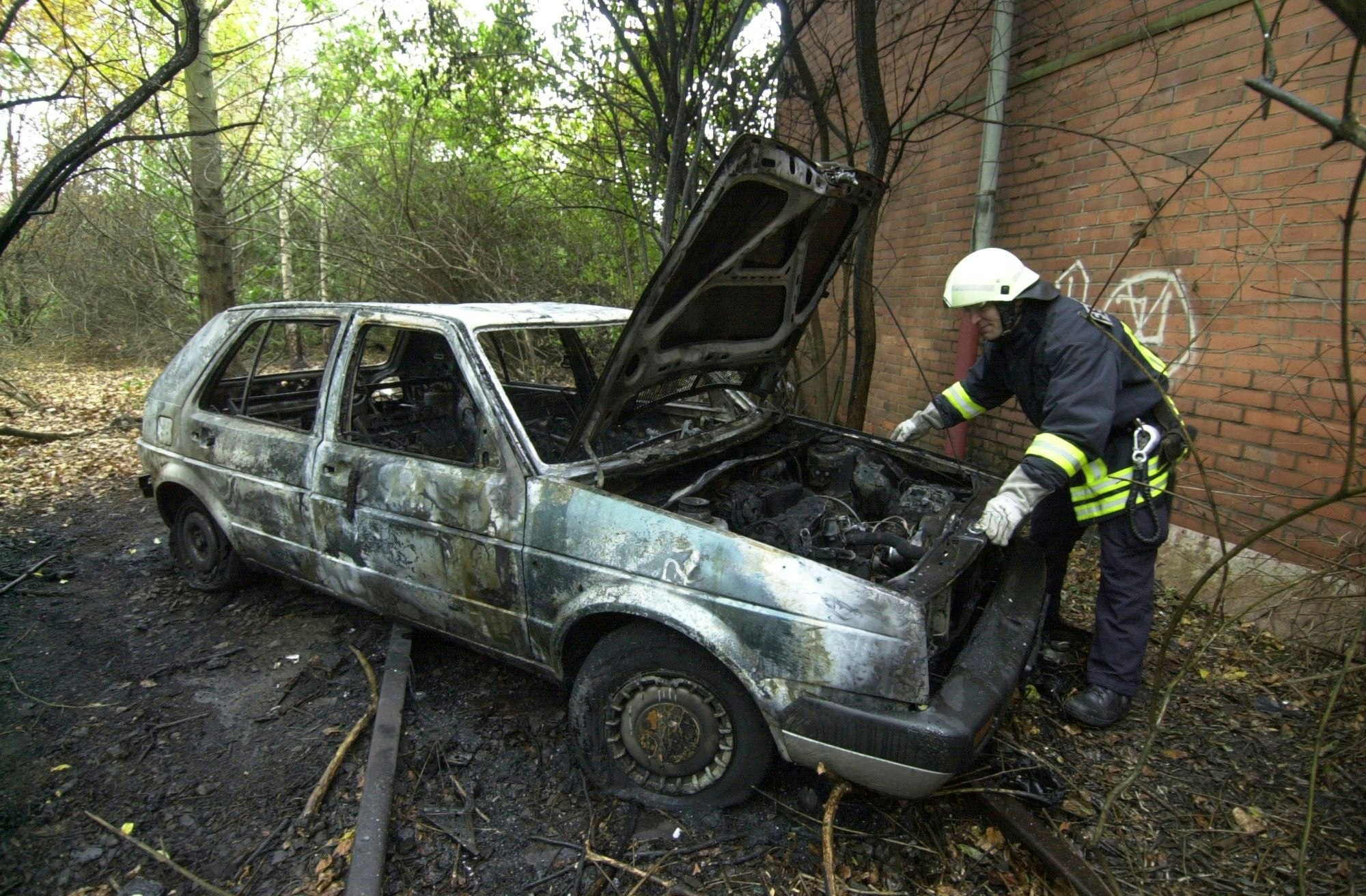 Dieses Fluchtfahrzeug soll das RAF-Mitglied Daniela Klette laut Anklage bei einem Überfall auf den Leverkusener Walmart am 2.11.2004 gefahren haben. Foto: Archiv Ralf Krieger