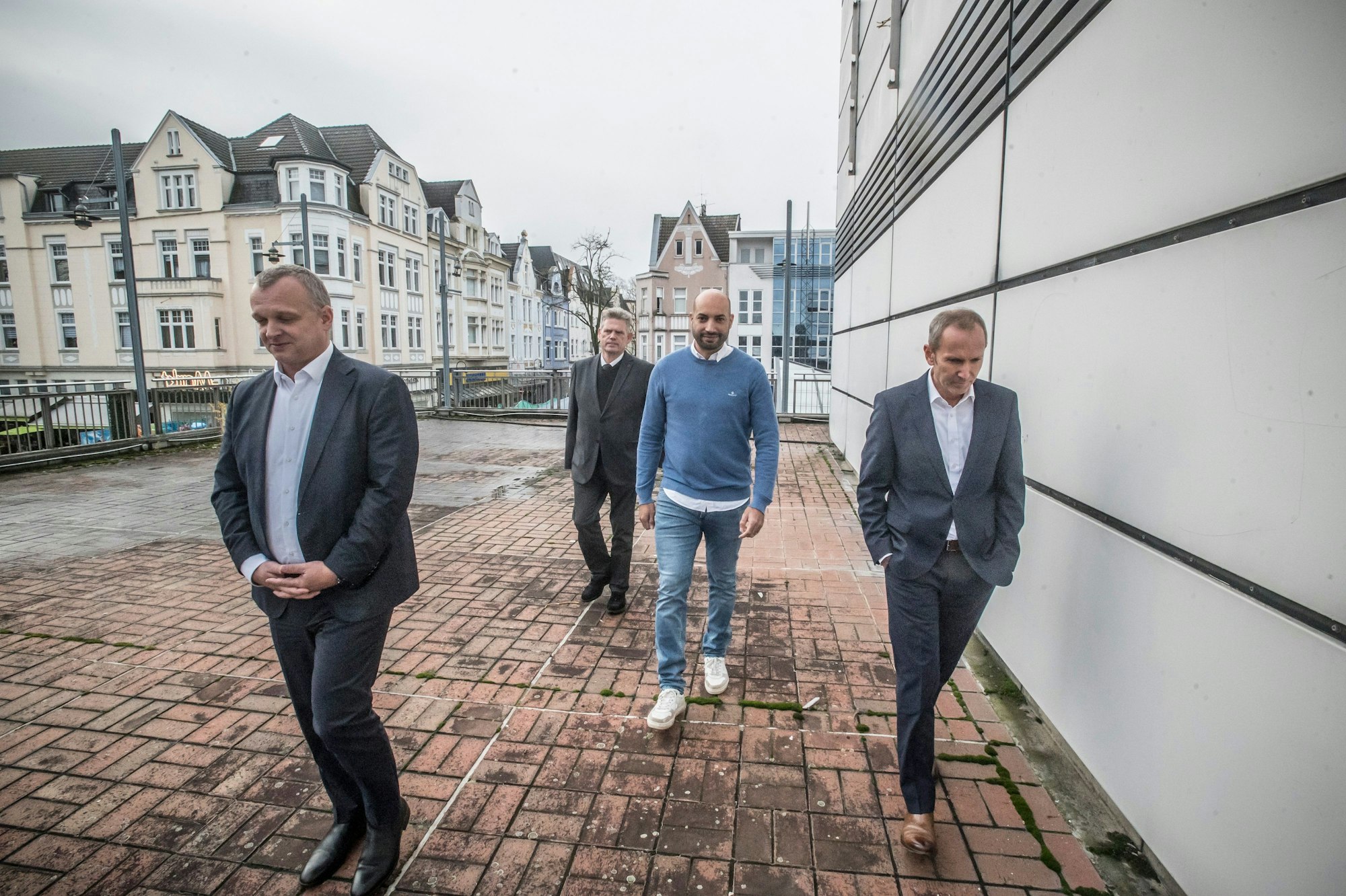 Die Verantwortlichen bei der Verkündung des Mietvertrags mit Decathlon auf der Dachterrasse des „Corner 82“.