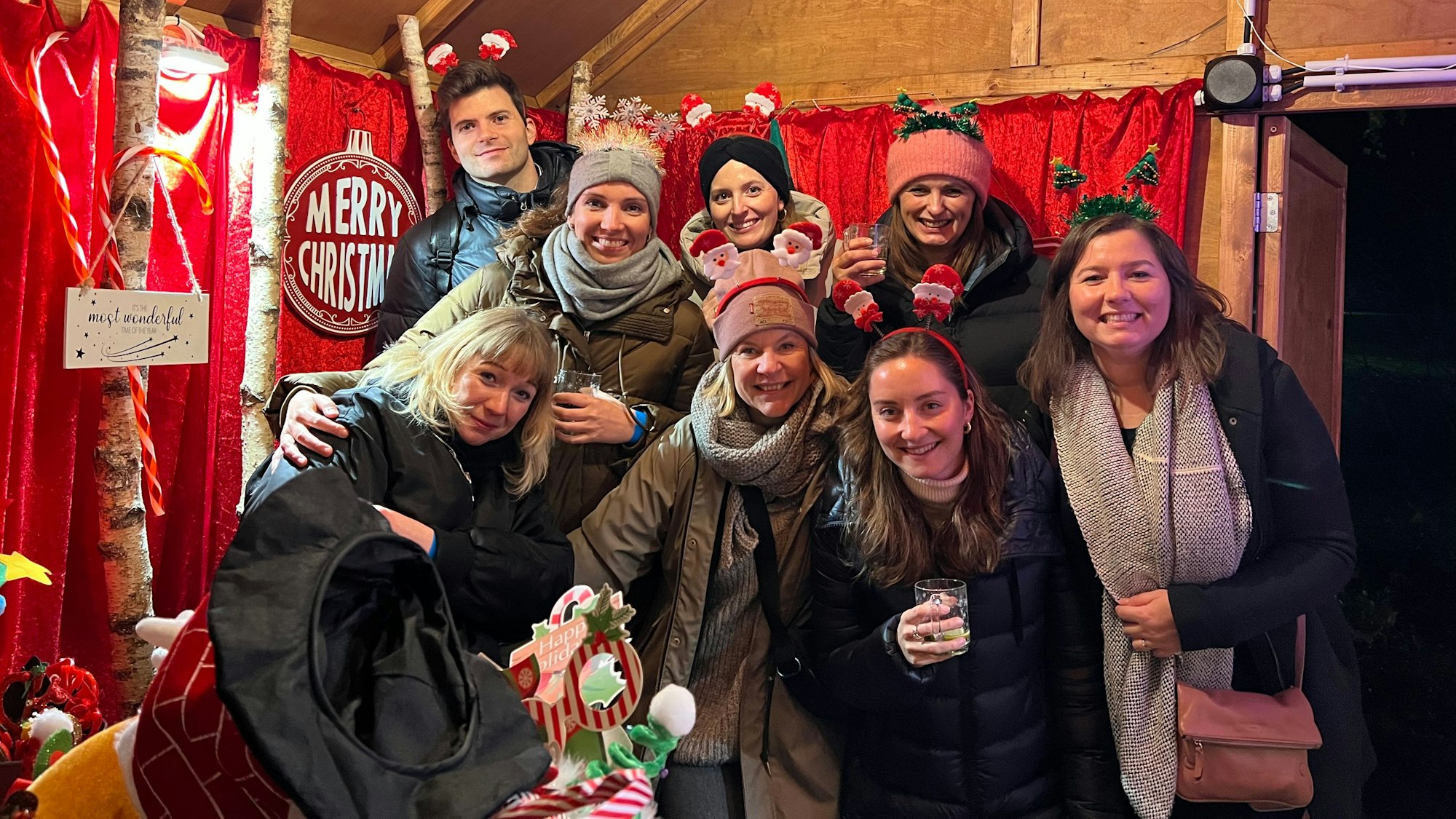 Tanja Fritzsche und ihr Team testen die Fotobox.