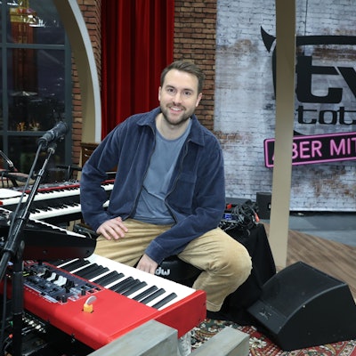 Jan Klinkenberg ist seit September musikalischer Leiter von TV Total und Dozent an der Hochschule für Musik und Tanz Köln