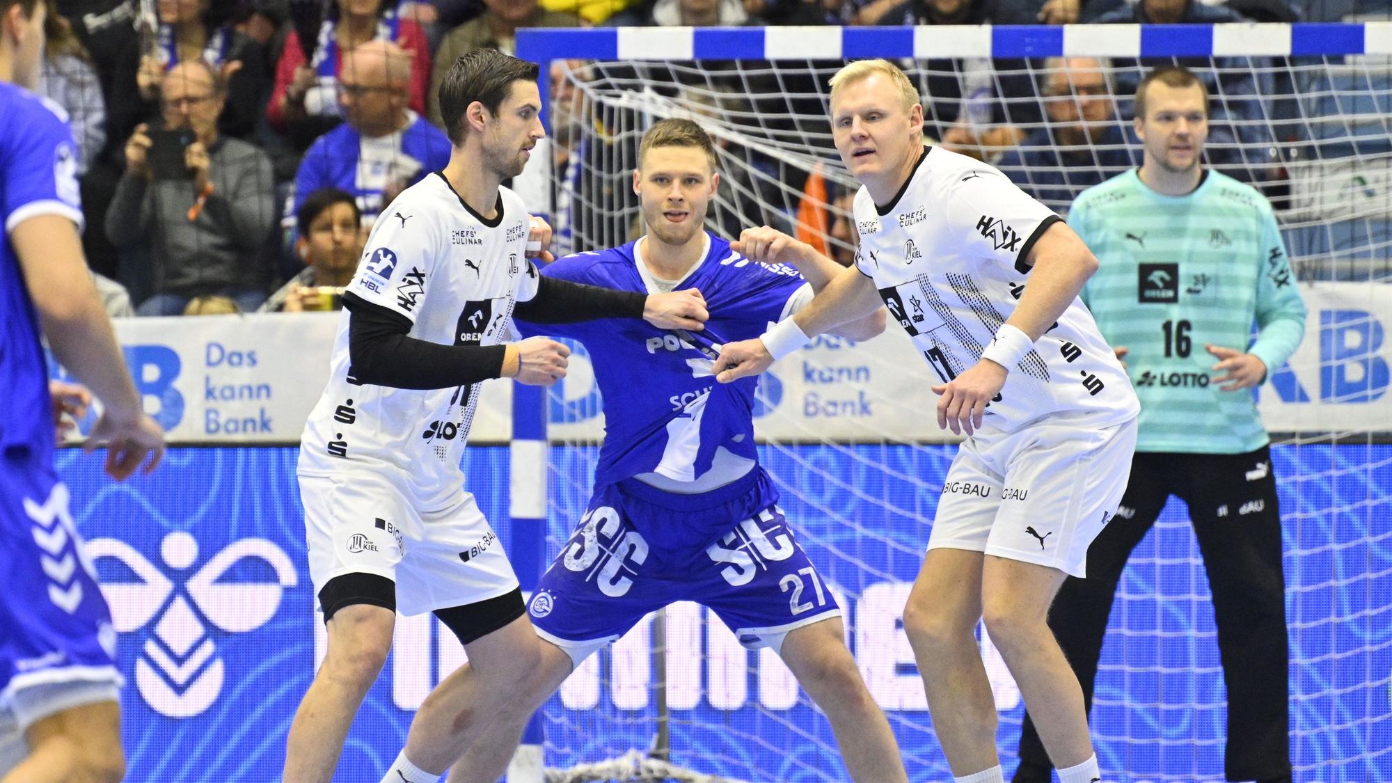 VfL-Spieler Kristjan Horzen in einer Spielsituation.