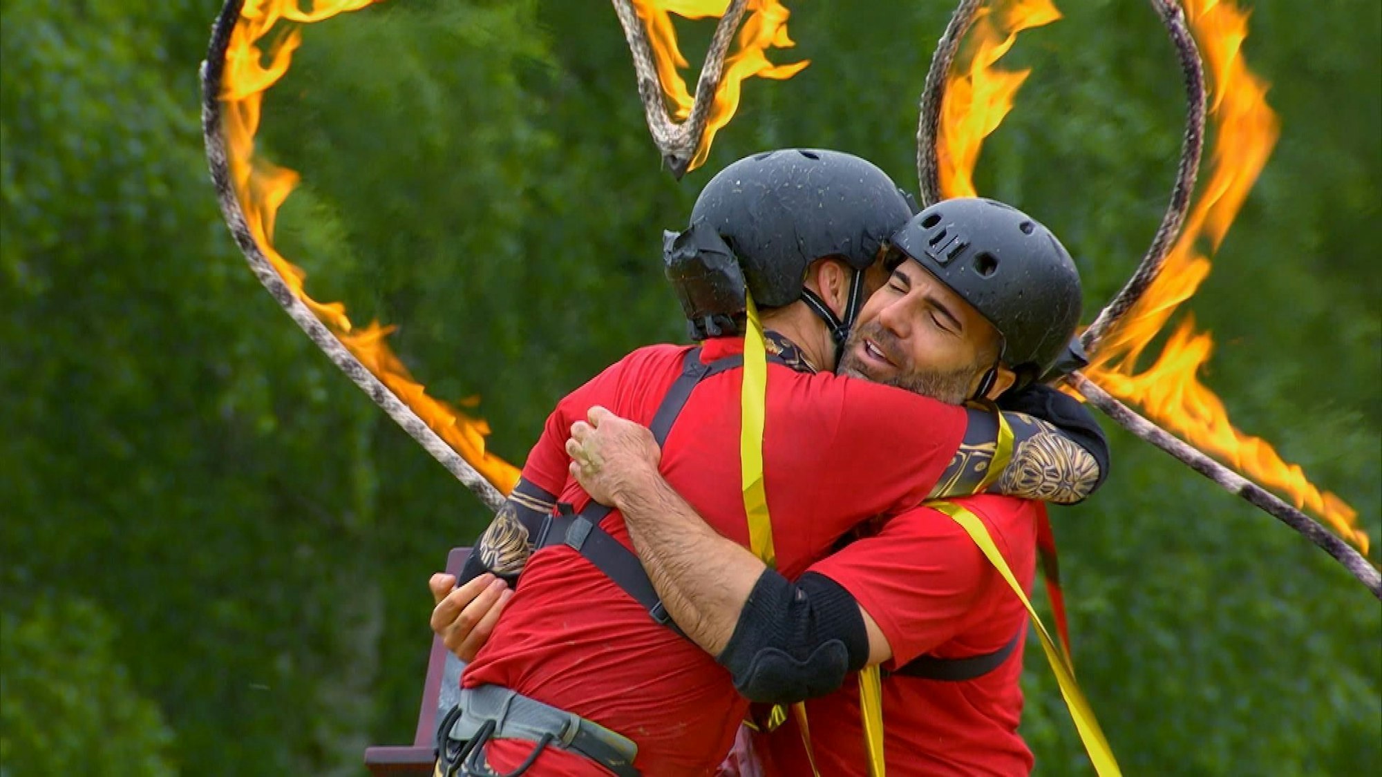 Rafi (l) und Sam jubeln im Finale.