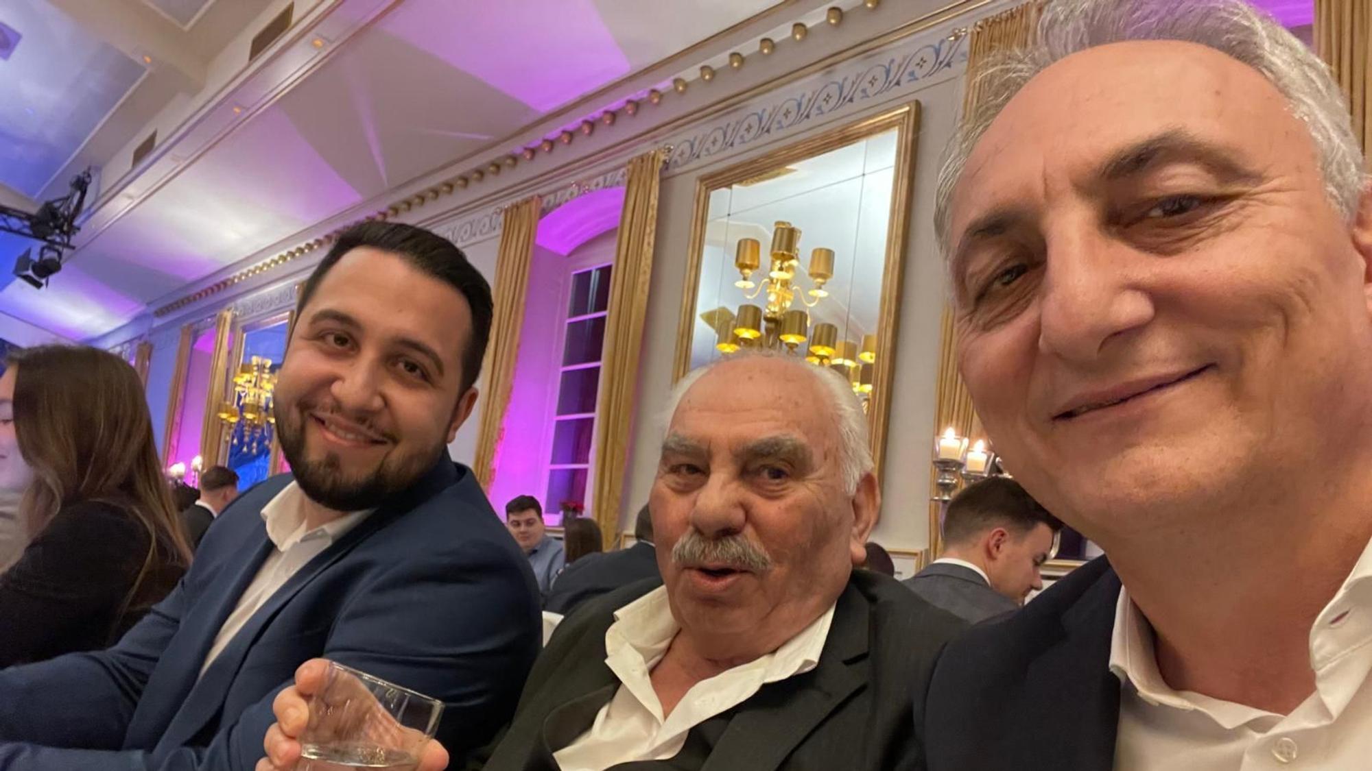 (v.l.) Ahmet, Süleyman und Mustafa Cözmez