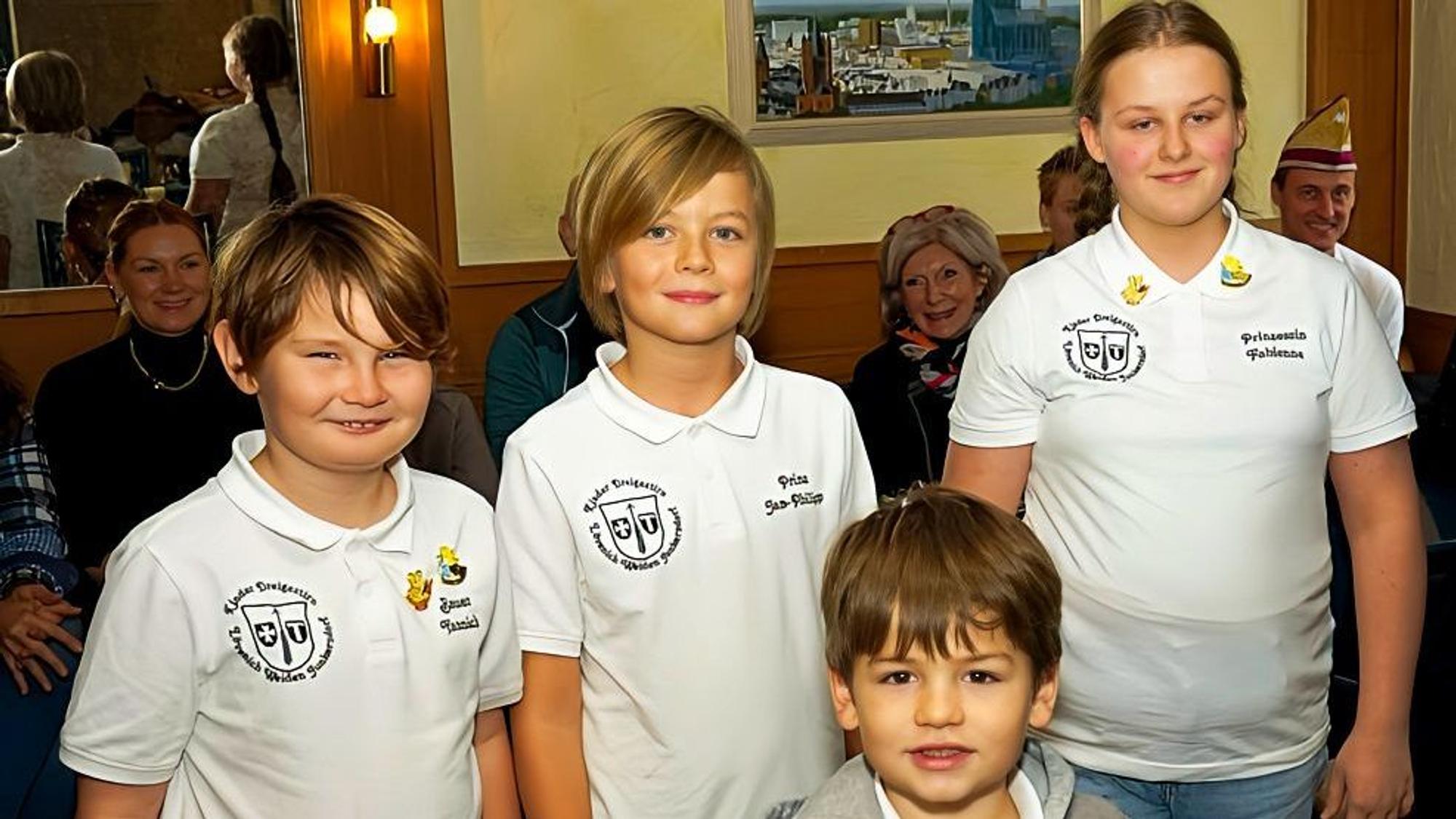 Bauer Yannik-Noah Herrlich, Prinz Jan-Philipp Holland, Standartenführer Ben Elias Caspar und Prinzessin Fabienne Hartmann (v.l.)