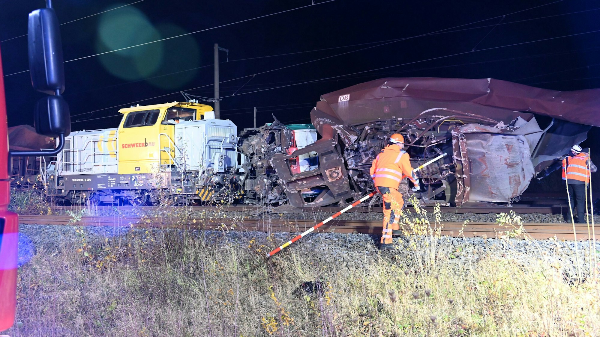Auf freier Strecke zwischen Kerpen-Sindorf und Kerpen-Buir ist ein Güterzug mit einem Bauzug zusammengestoßen.