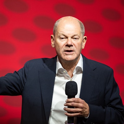 Bundeskanzler Olaf Scholz (SPD) spricht auf dem 19. DEMO-Kommunalkongress.