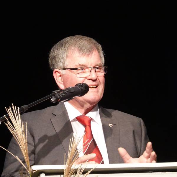 Das Bild zeigt Kreislandwirt Willy Winkelhag.