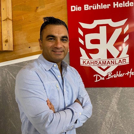 Zu sehen ist Fatih Türk.