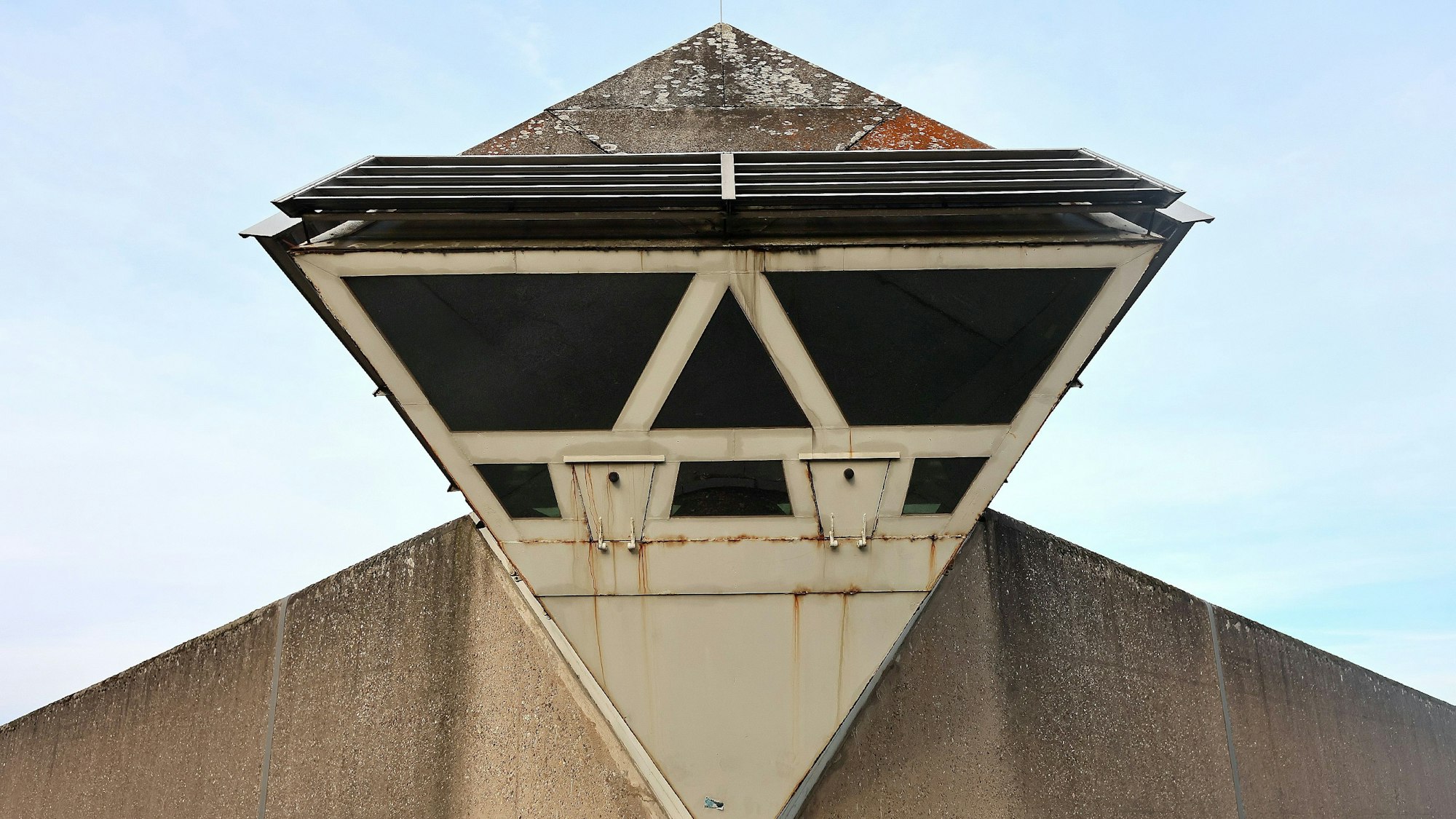 Die JVA-Ossendorf ist in die Jahre gekommen und soll neu gebaut werden.