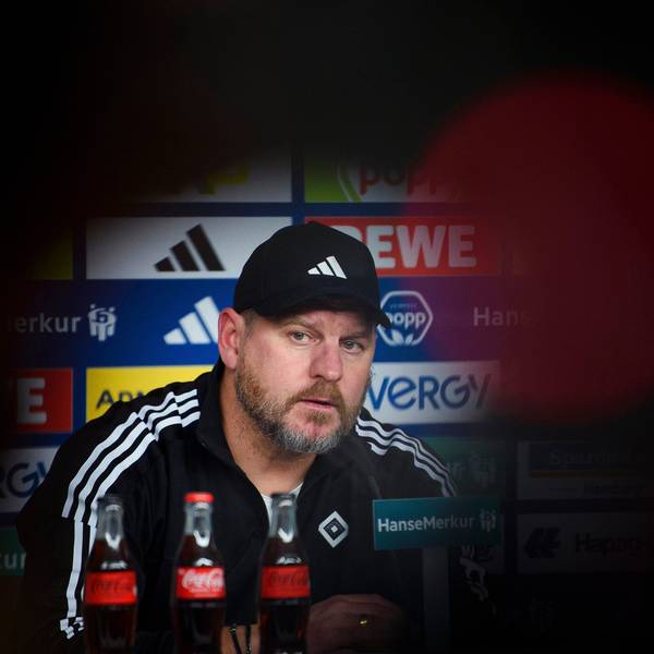 Steffen Baumgart glaubte bis zuletzt, das Vertrauen der HSV-Führung hinter sich zu haben. Sportvorstand Stefan Kuntz zog nun aber doch die Reißleine.