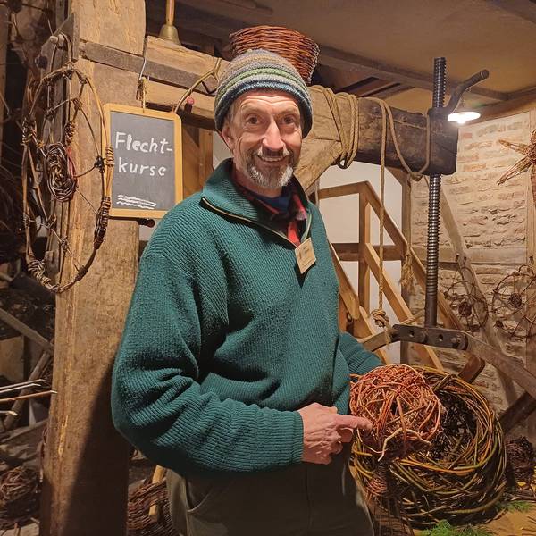 Klaus Klasen stellte seine Nisthilfen in der Mühle aus.