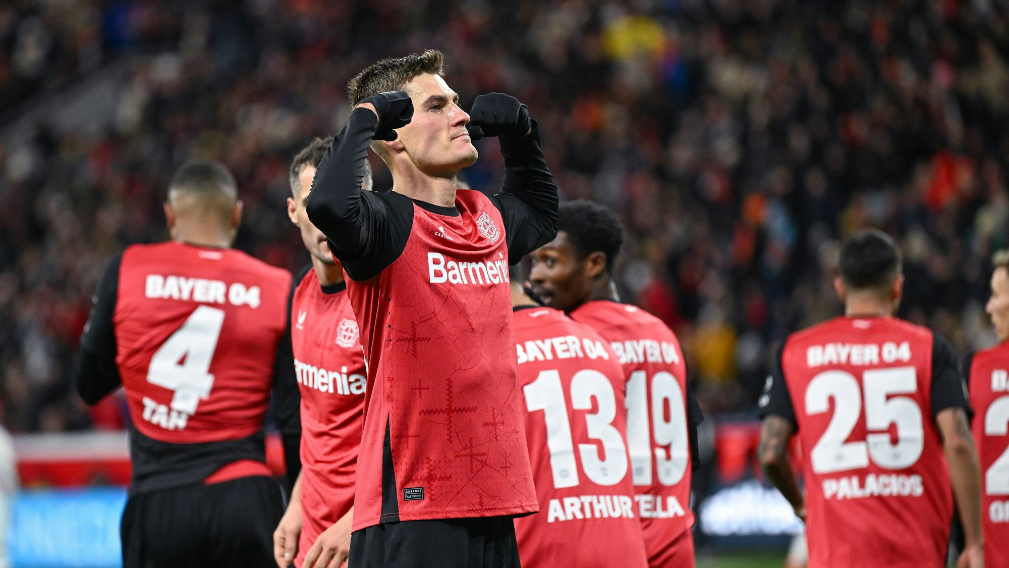 Leverkusens Patrik Schick jubelt nach dem Tor zum 4:2 gegen den 1. FC Heidenheim.