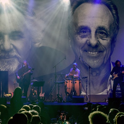 Tommy Engel und Erry Stoklosa präsentieren ihr neues Lied "Noh all dä Johre".