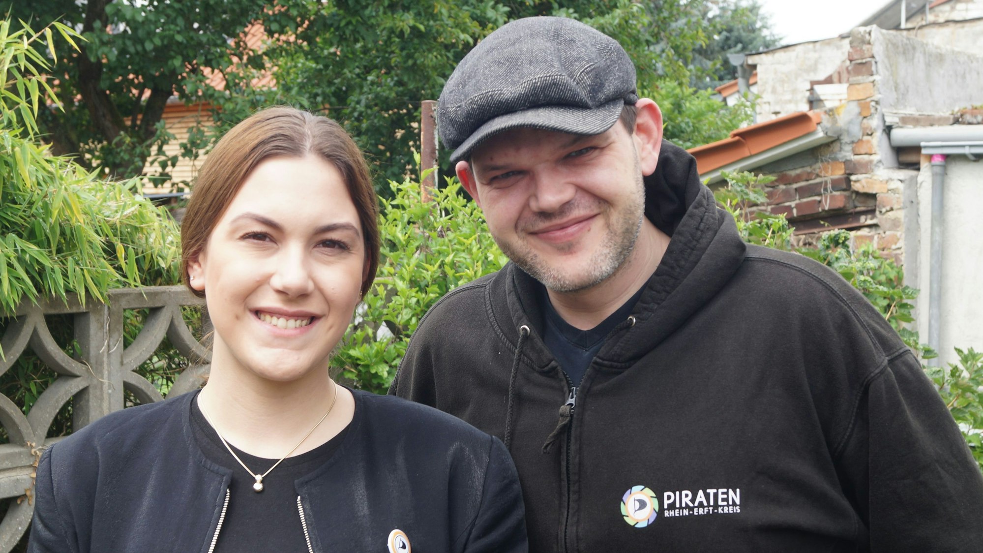 Auf dem Foto sind Alessa Flohe und Jannis Milios zu sehen.