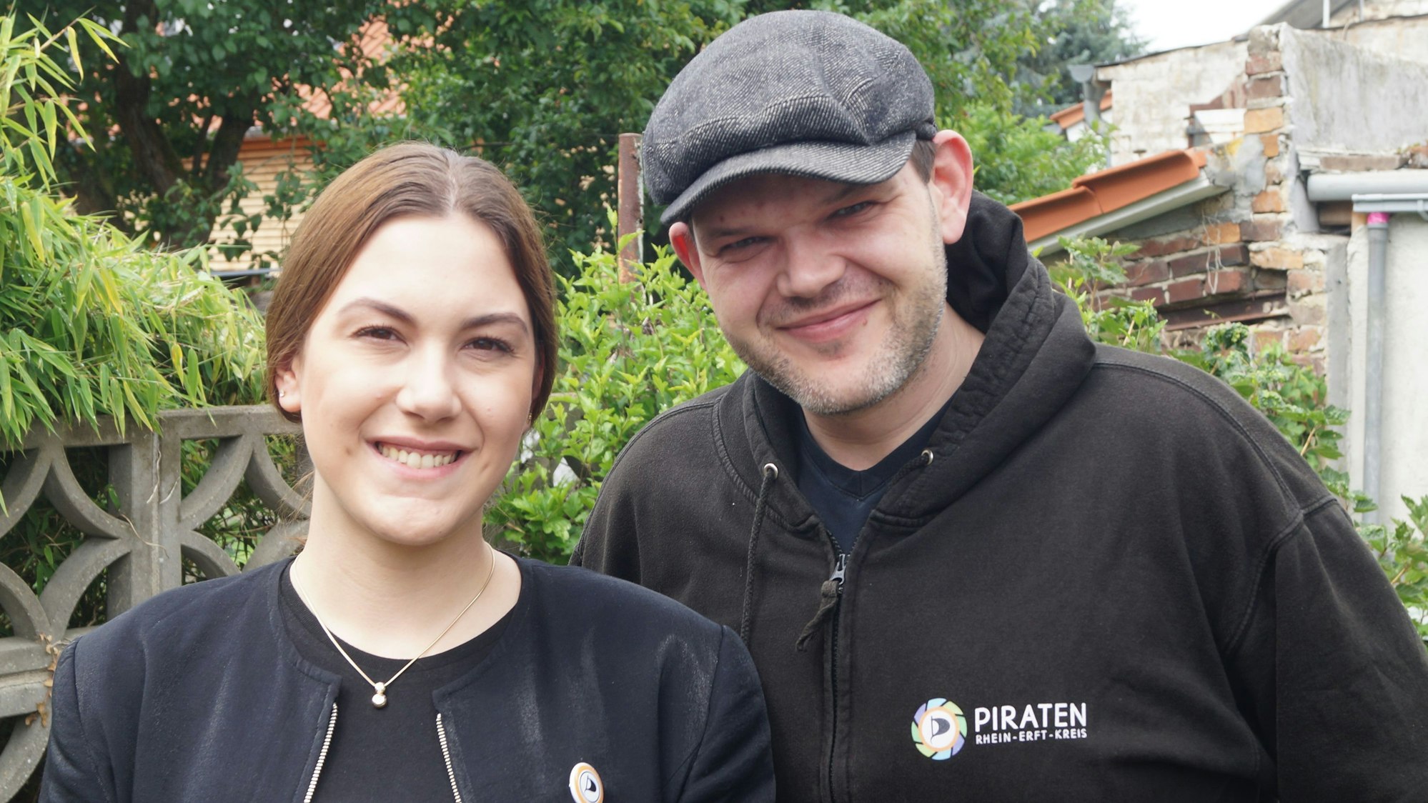 Jannis Milios und Alessa Flohe von den Piraten sind auf dem Foto zu sehen.