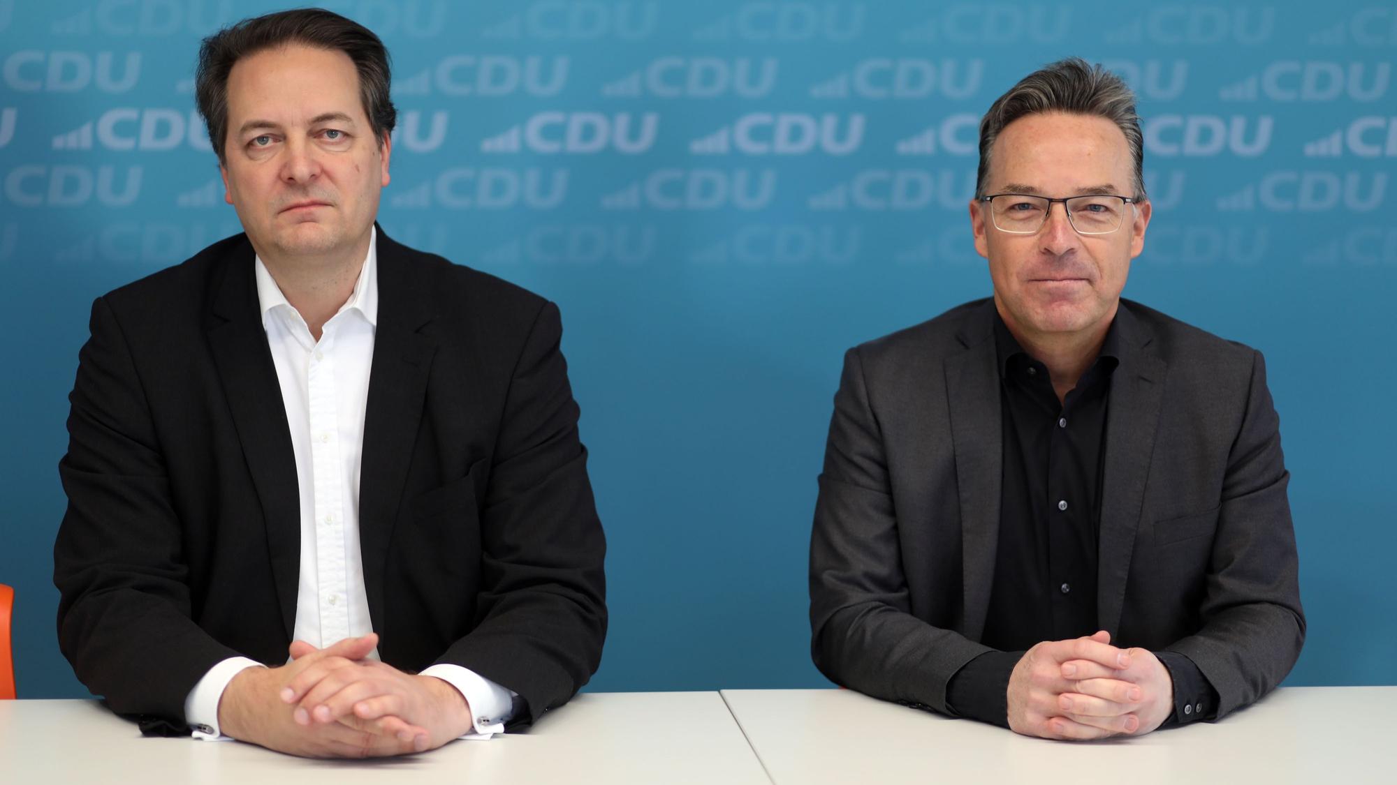 Parteichef Karl Mandl (l.) und Oliver Kehrl, der Vorsitzende des CDU-Stadtbezirksverbandes Rodenkirchen.