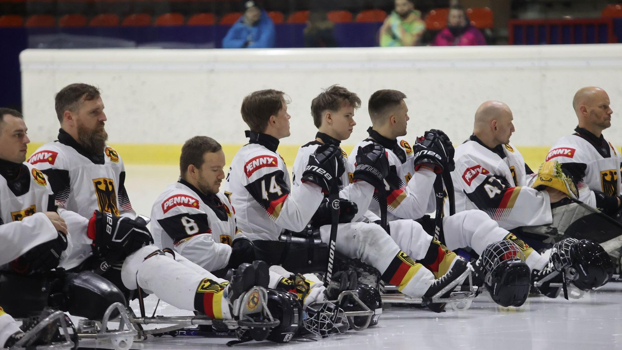 Szene einer Para-Eishockey-Nationalmannschaft