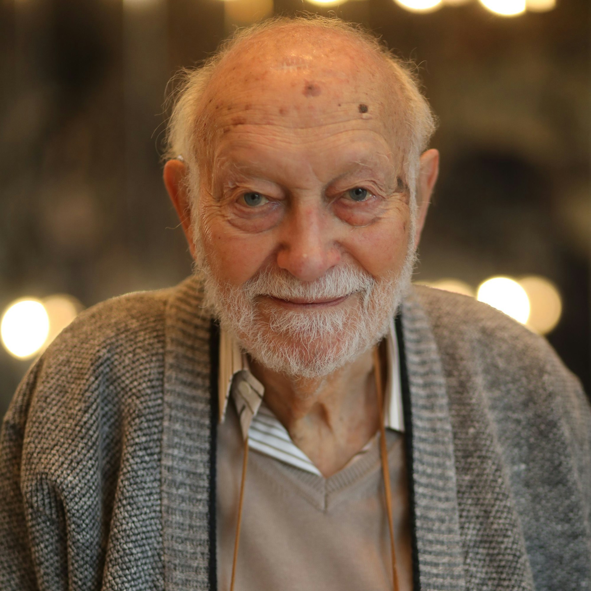 Kurt Marx schaut in die Kamera