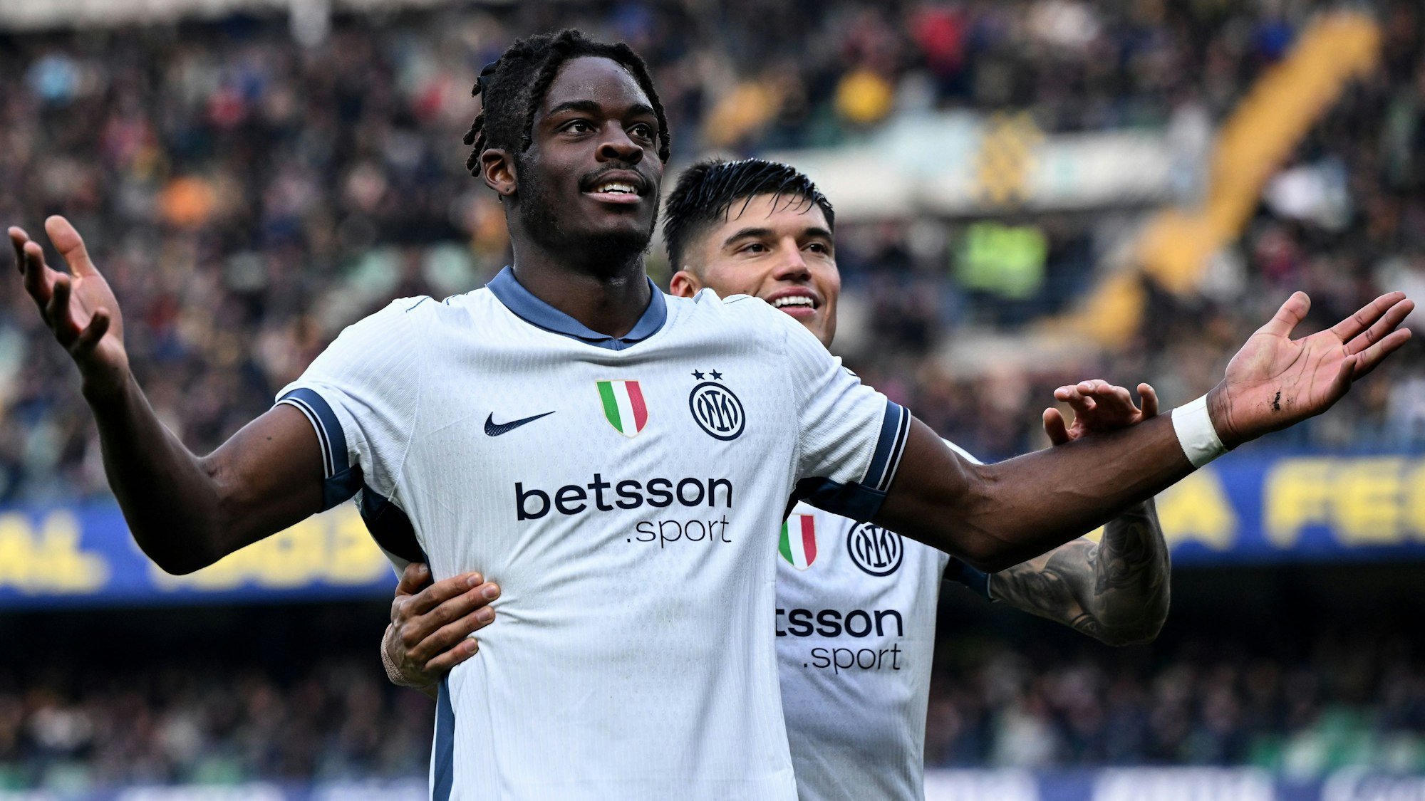 Yann Aurel Bisseck im Spiel mit Inter Mailand gegen Hellas Verona