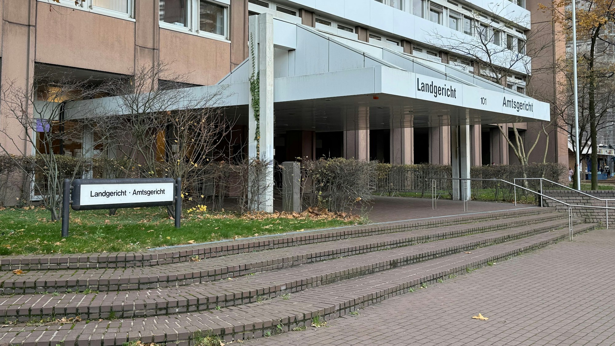 Das Land- und Amtsgericht an der Luxemburger Straße in Köln