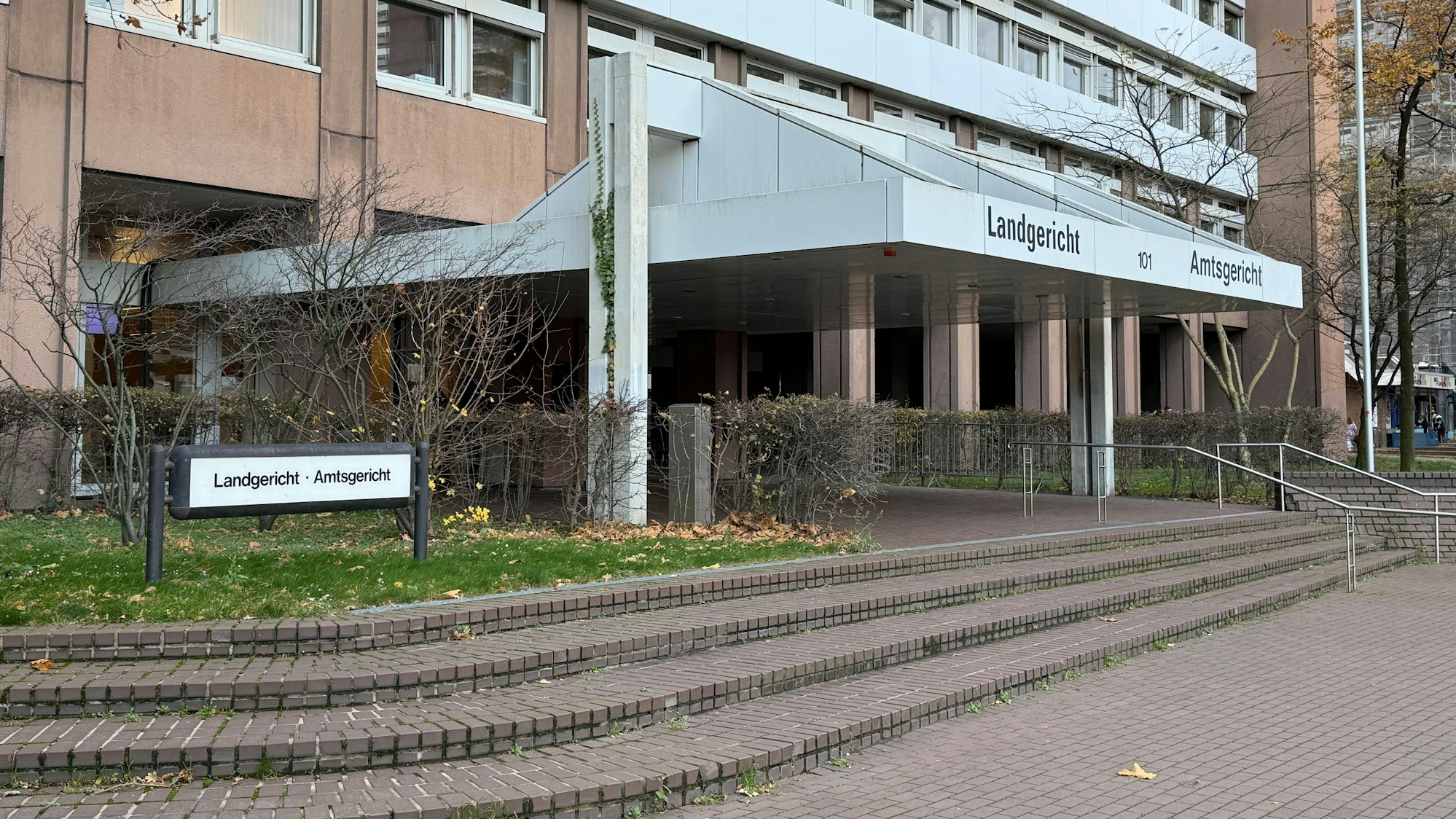 Das Land- und Amtsgericht an der Luxemburger Straße in Köln