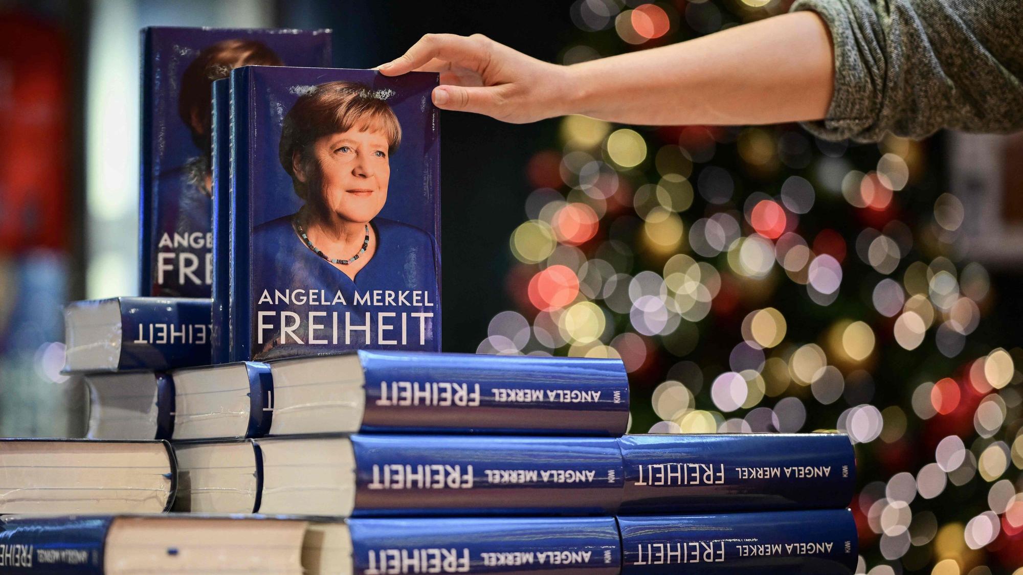 Angela Merkel hat ihre Memoiren mit dem Titel „Freiheit“ vorgelegt.