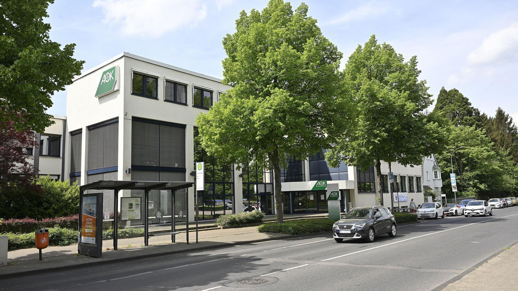 Das Foto zeigt das AOK-Haus in Bergisch Gladbach