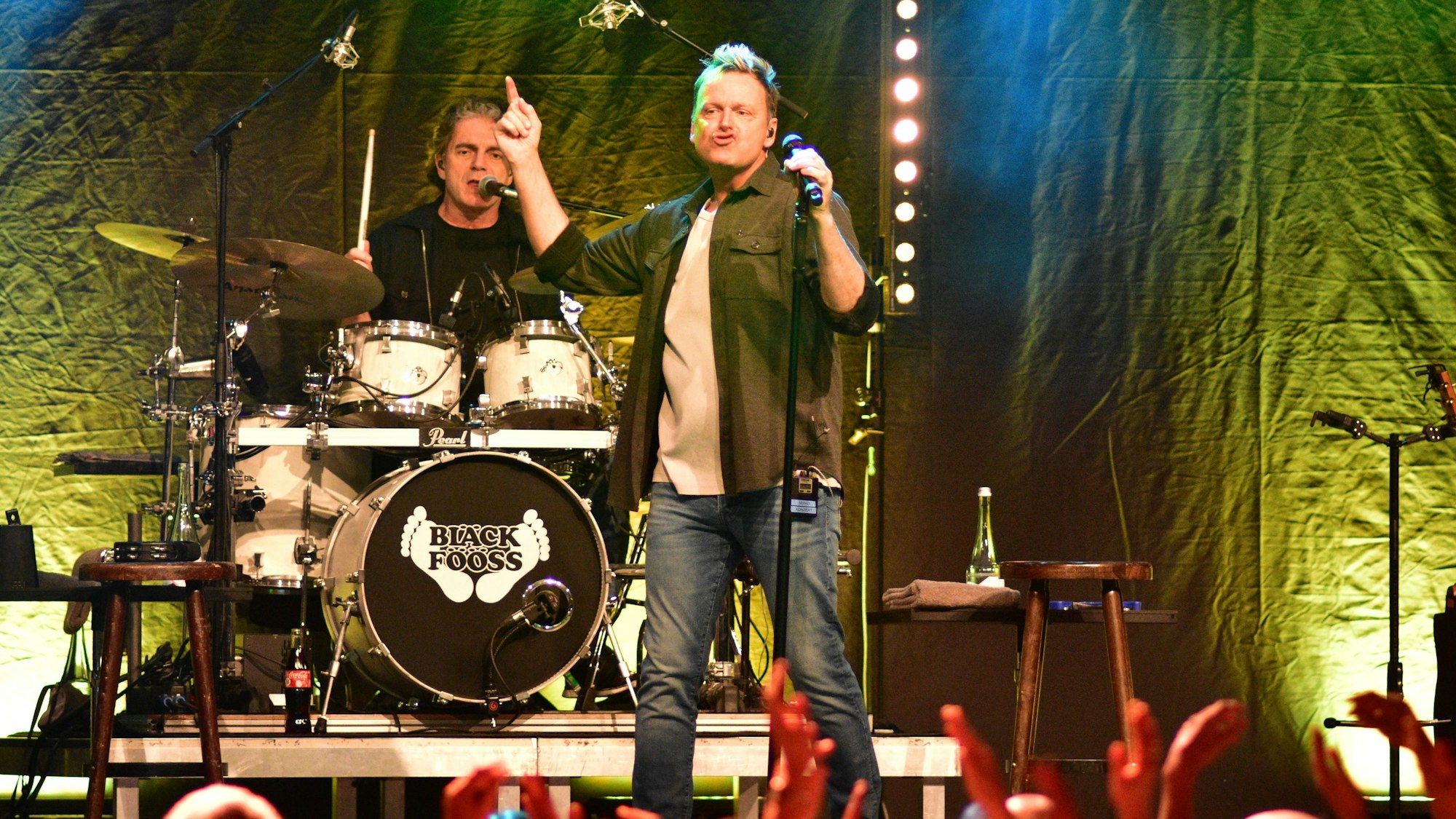 In seinem Element war Bläck Fööss-Sänger Mirko Bäumer bei seinem Heimspiel in Hennef.
