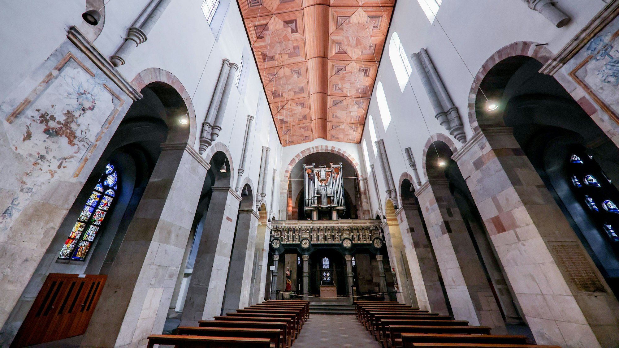 Innenraum der Kirche St. Maria im Kapitol in Köln
