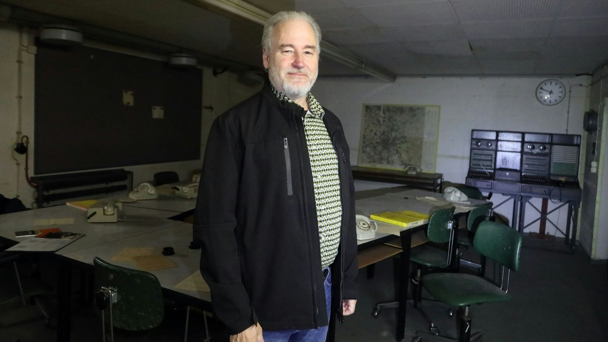 18.06.2024, Köln: Ein Rundgang mit Robert Schwienbacher im Schutzbunker unter der Gesamtschule Lindenthal soll eine Dokumentationsstätte des Kalter Krieges werden. Foto: Arton Krasniqi