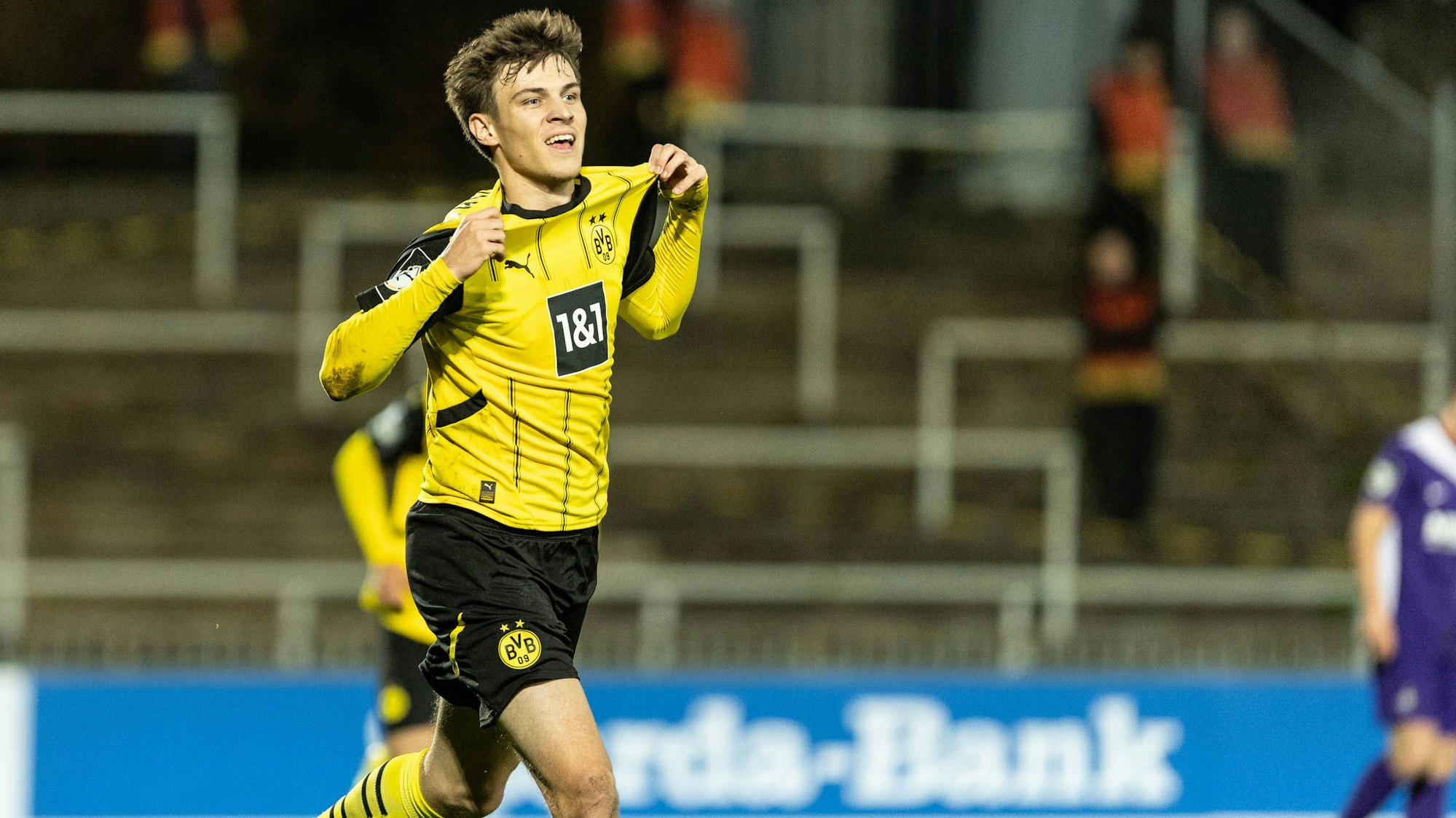 Einer für den FC? Julian Hettwer überzeugt derzeit bei der 2. Mannschsaft von Borussia Dortmund.