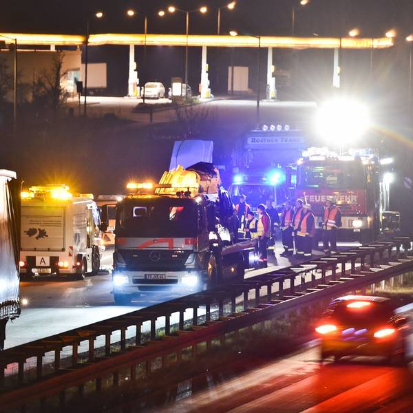 An einer Baustelle auf der Autobahn ist es zu einem tödlichen Unfall gekommen (Symbolfoto).