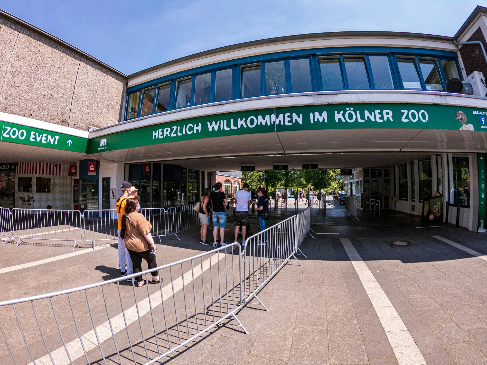 Eingangsbereich des Kölner Zoos