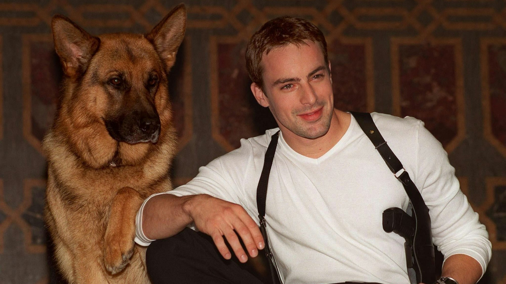 Gedeon Burkhard und sein vierbeiniger Kollege Rex mischten ab 1998 die Krimiserie auf.