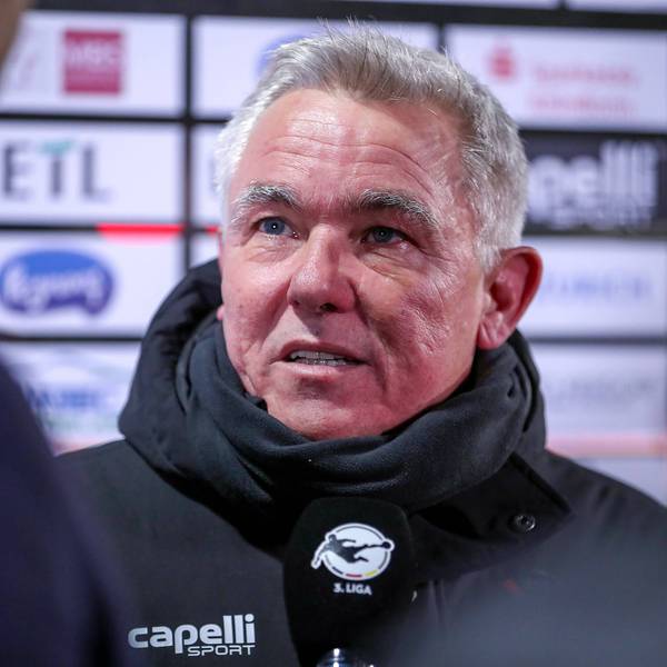 Olaf Janßen, Trainer von Viktoria Köln