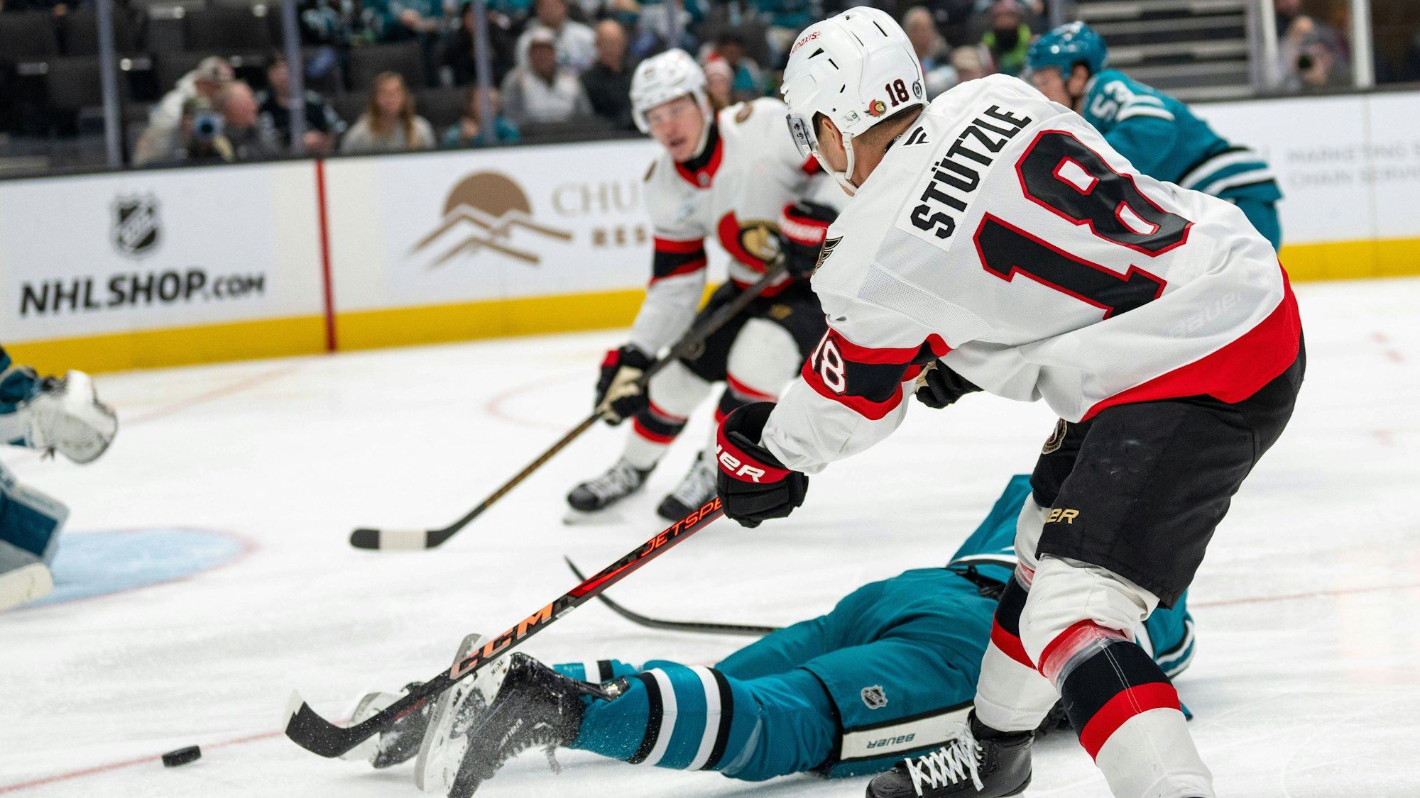 Trumpfte beim Sieg gegen die San Jose Sharks mit drei Assists für seine Ottawa Senators einmal mehr groß auf: Tim Stützle