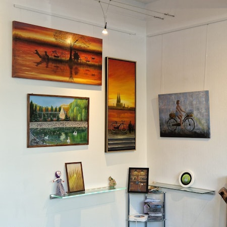 Sieben Künstlerinnen und Burscheid und Leverkusen zeigen ihre Werke in der Turm-Art-Galerie.