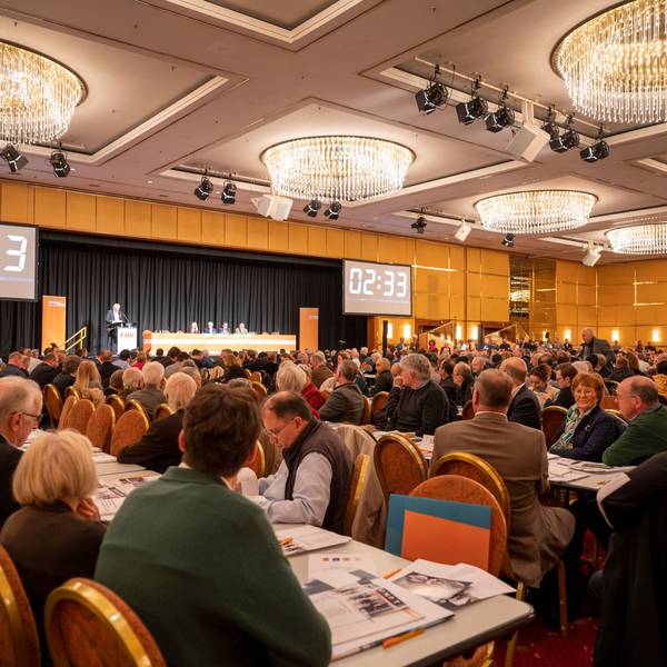 Das Bild zeigt den Parteitag der Kölner CDU in der Messe im März 2023.