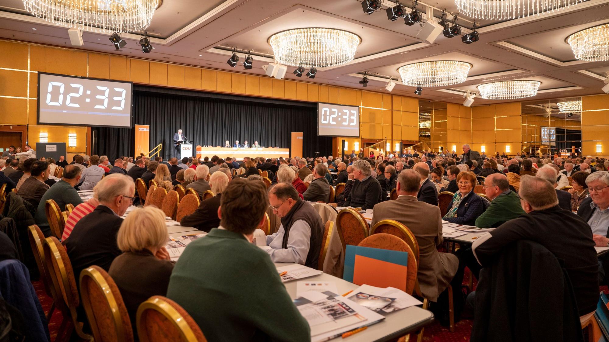 Das Bild zeigt den Parteitag der Kölner CDU in der Messe im März 2023.