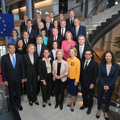Die neue EU-Kommission unter der Leitung der Präsidentin Ursula von der Leyen beginnt ihre Arbeit.