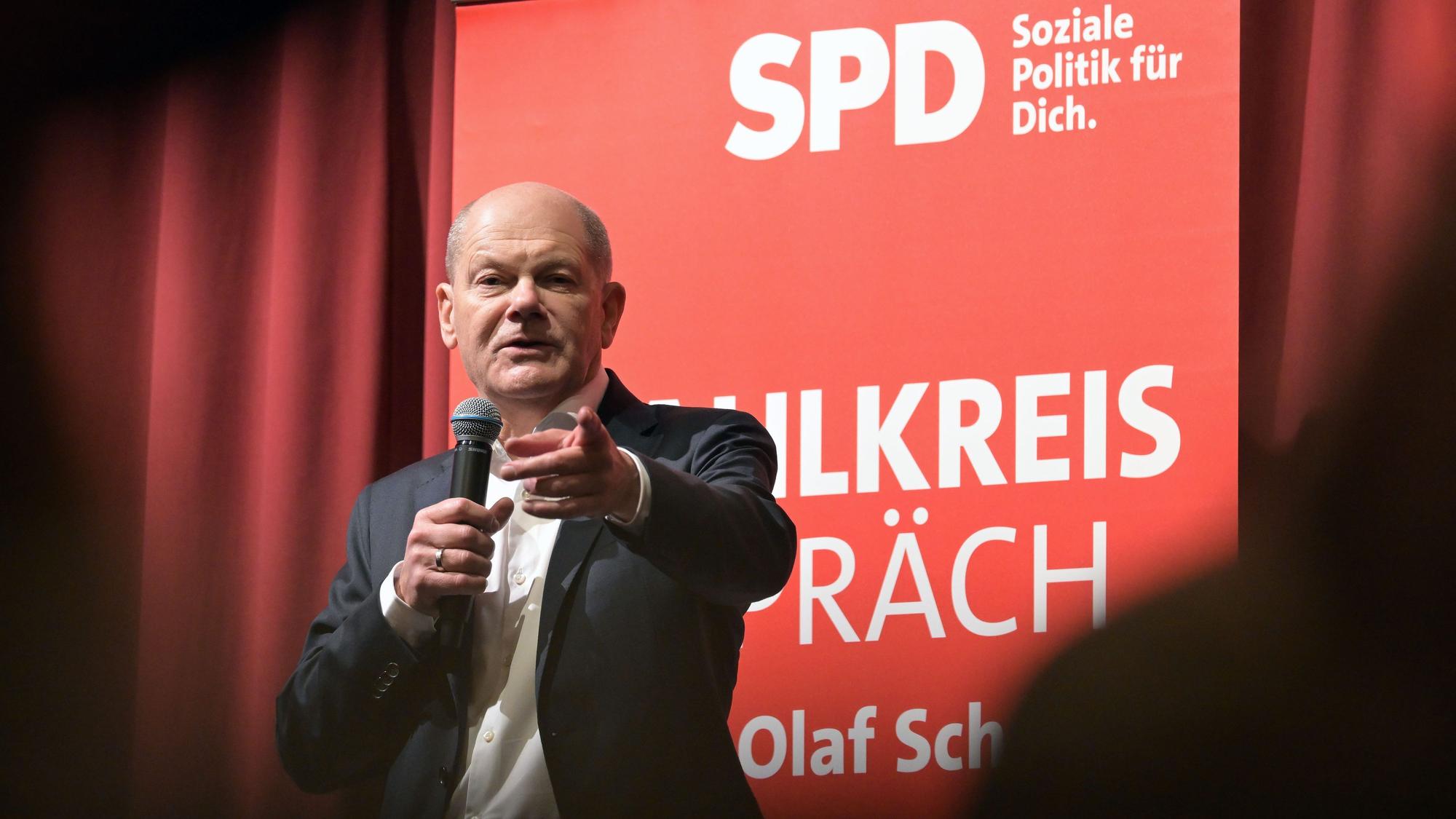 Bundeskanzler Olaf Scholz (SPD) spricht auf einer Veranstaltung in seinem Wahlkreis.
